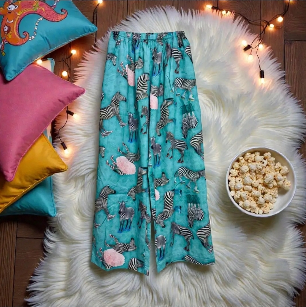 RB6 A Rare Bird Blue Zebra Print Pajamas - Picture 3 of 4